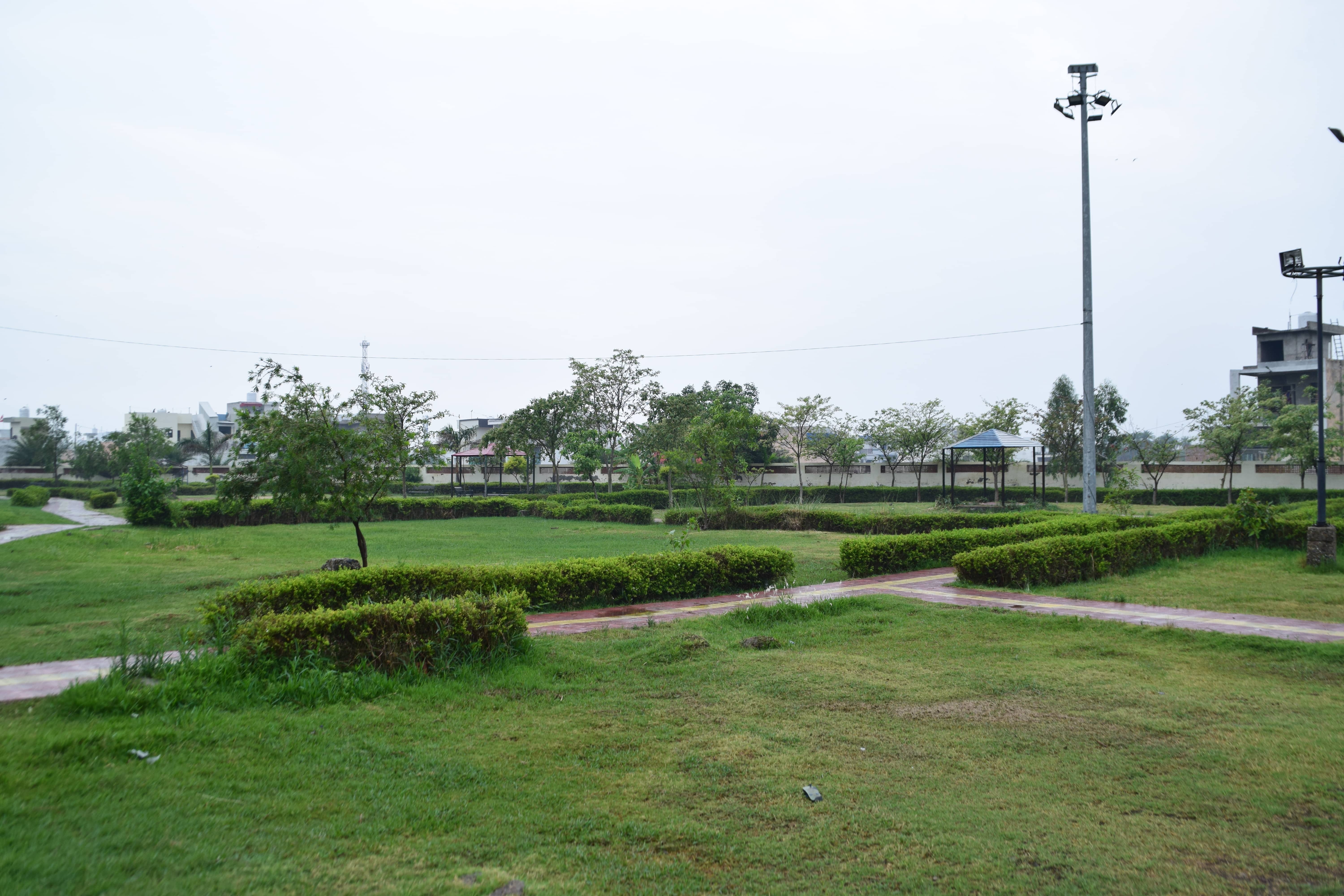 Ashok Vihar Park - 5 km