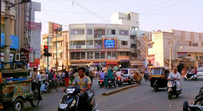 Jamnagar City Bazaar (23KM)