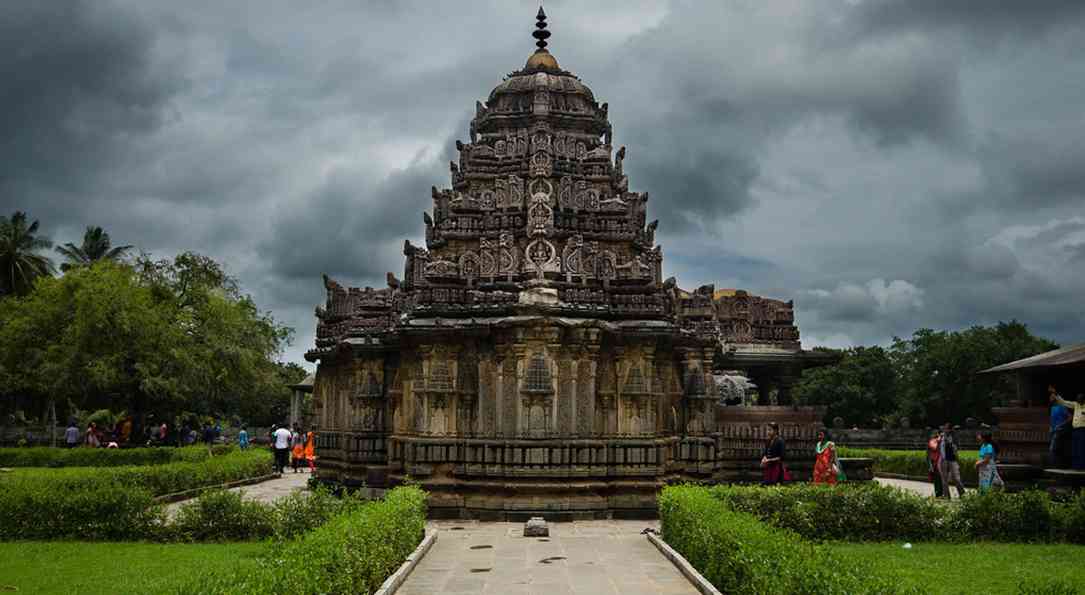 Amrutesvara Temple, Amruthapura - 50 KM