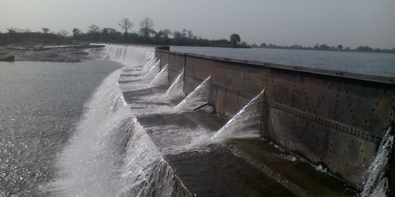 Paricha Dam -25.7kms