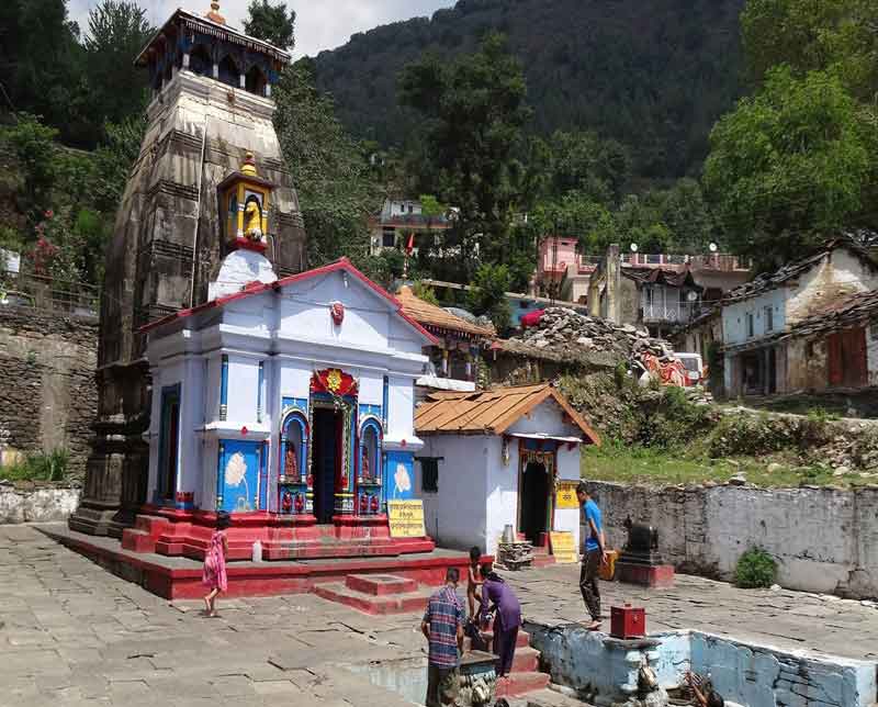 Vishwanath Temple Guptkashi – 12KM